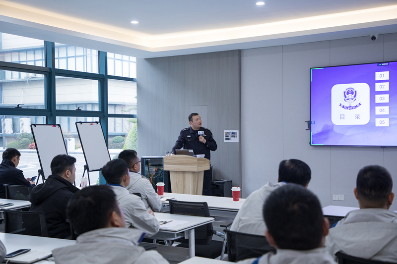 17520304971411326zF0.jpg CT7A1476.jpg